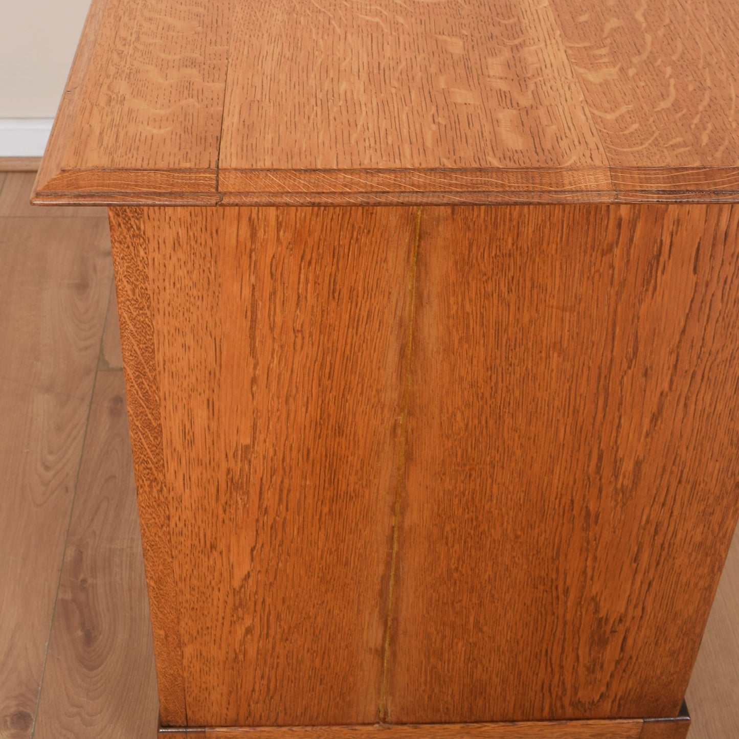 Light Oak Chest of Drawers