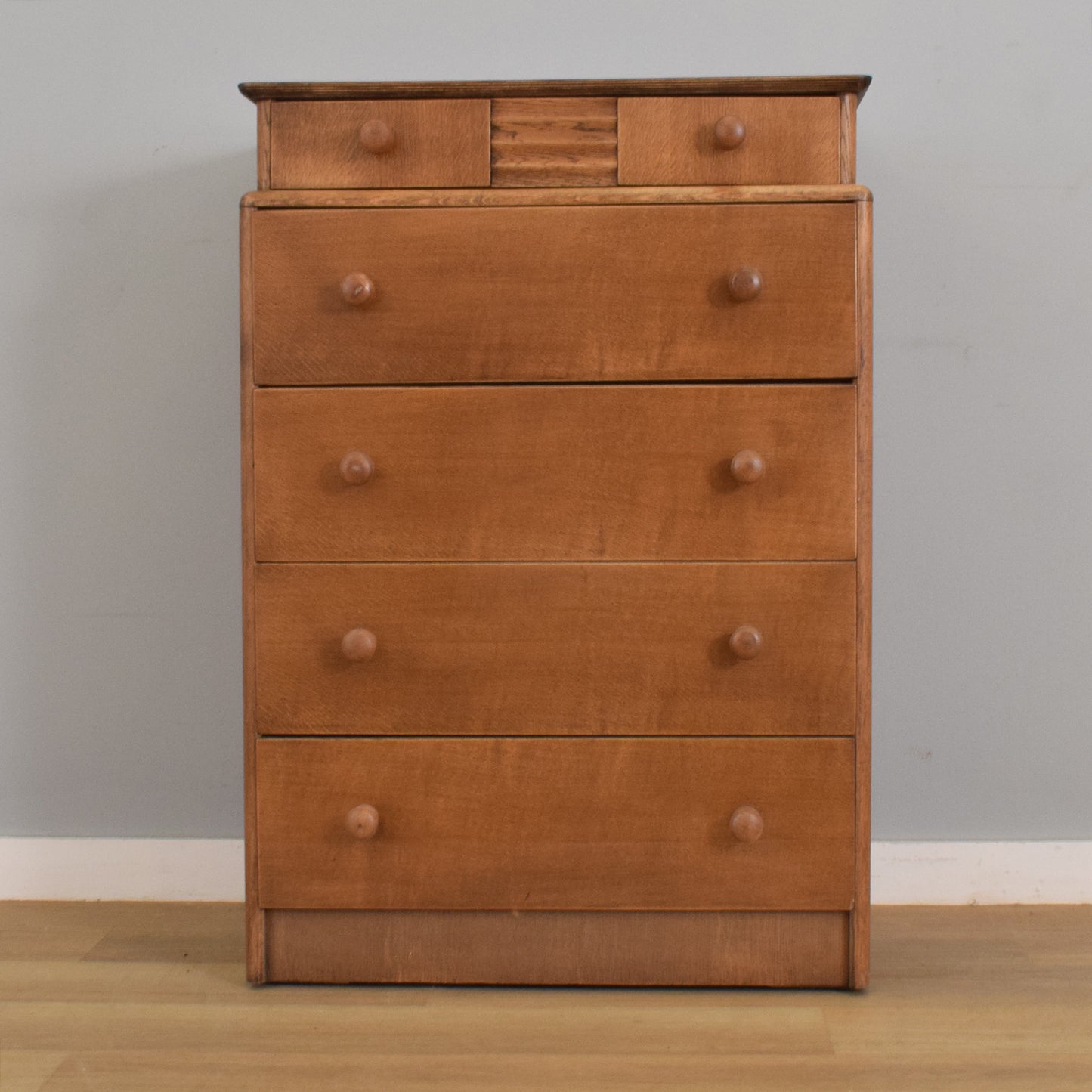 Oak Veneer Chest of Drawers
