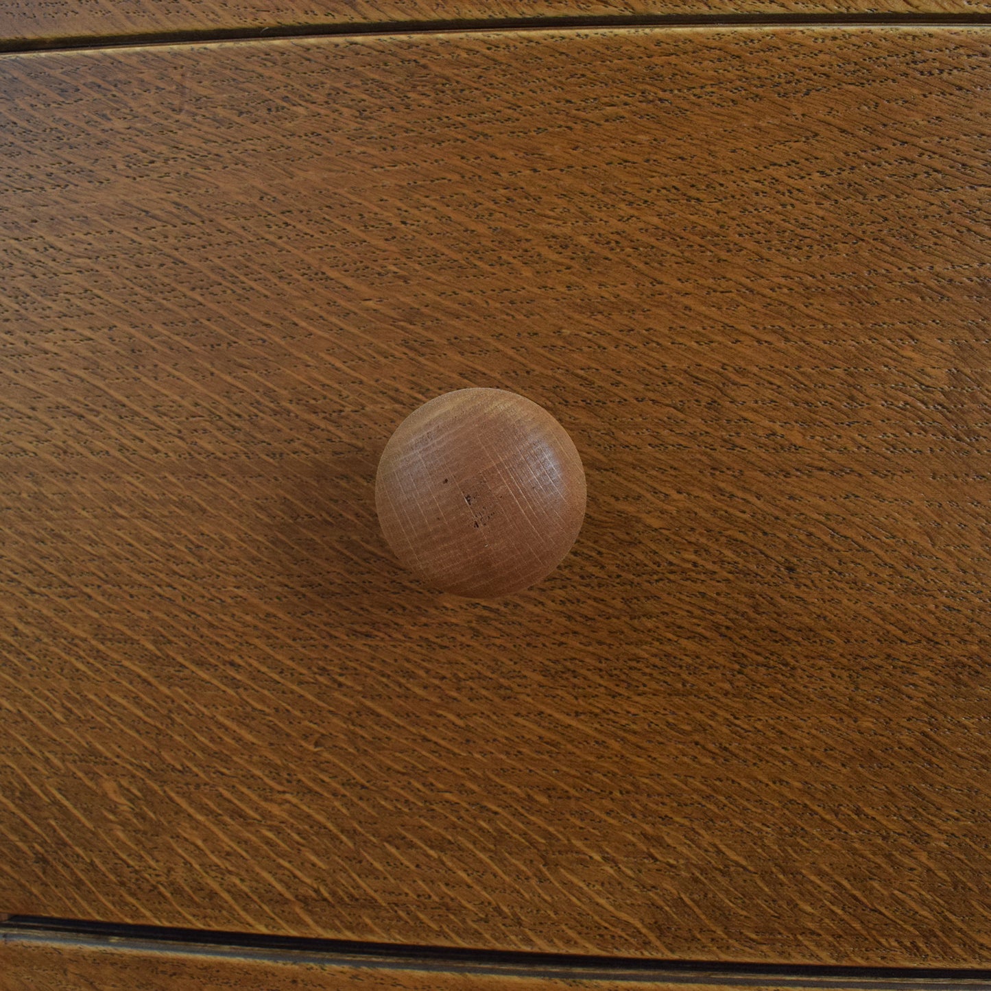 Oak Veneer Chest of Drawers