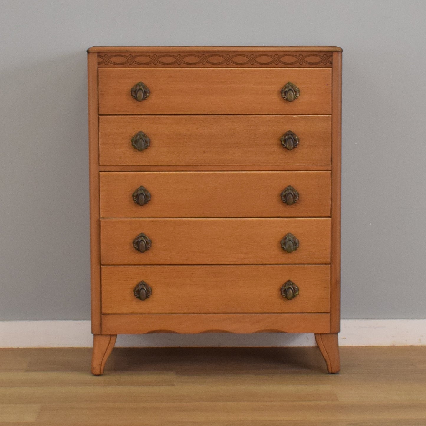 Oak Veneer Chest of Drawers