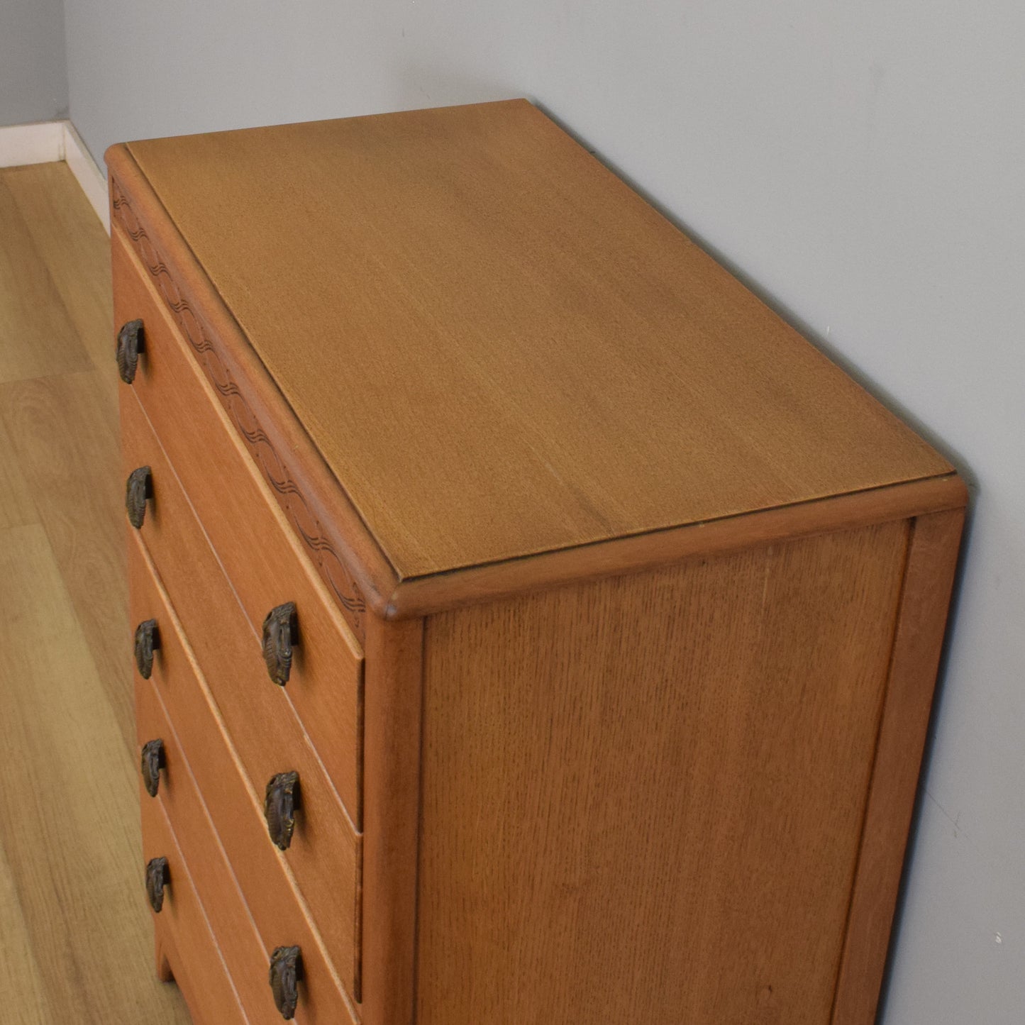 Oak Veneer Chest of Drawers