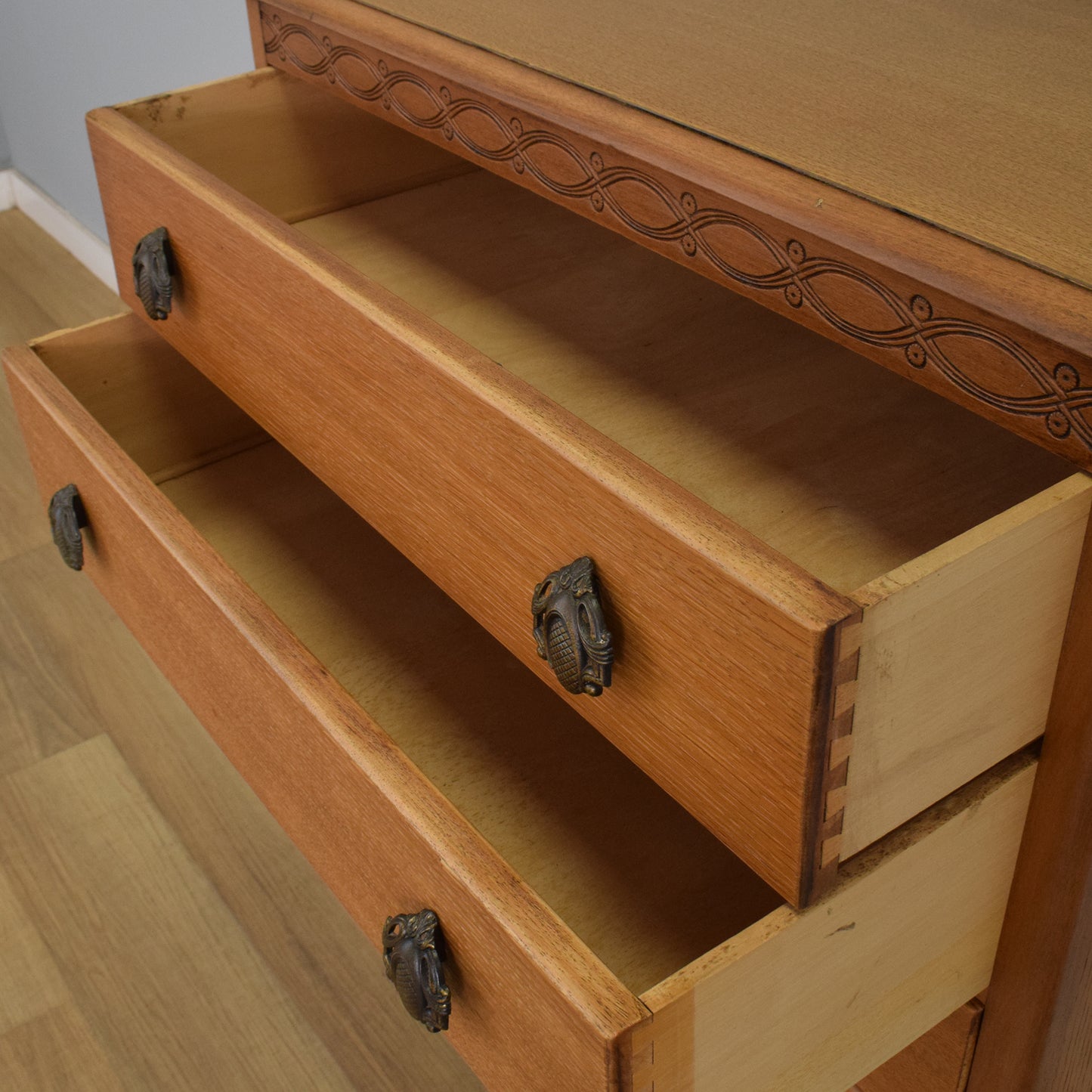 Oak Veneer Chest of Drawers