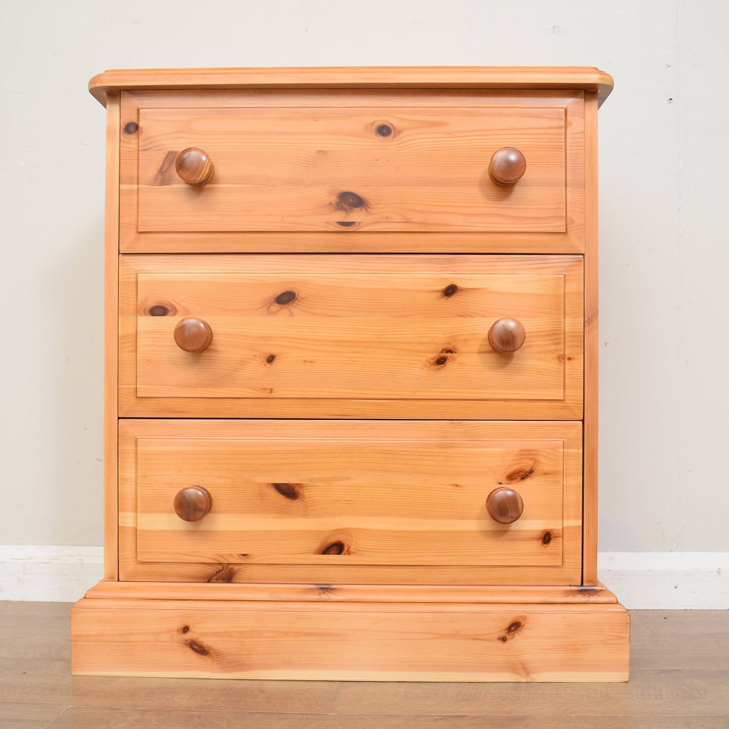 Pine Chest of Drawers