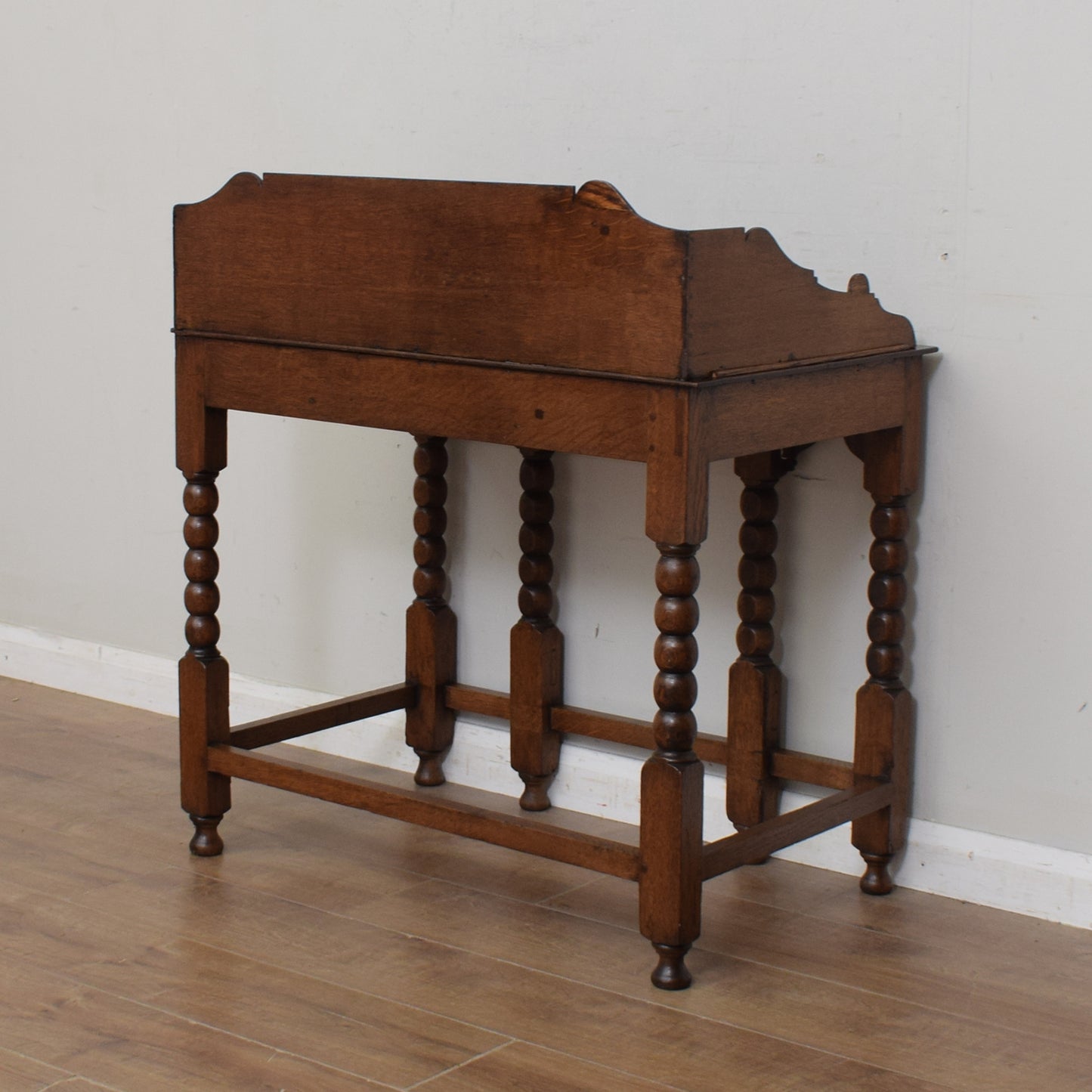 Gallery Back Washstand Table