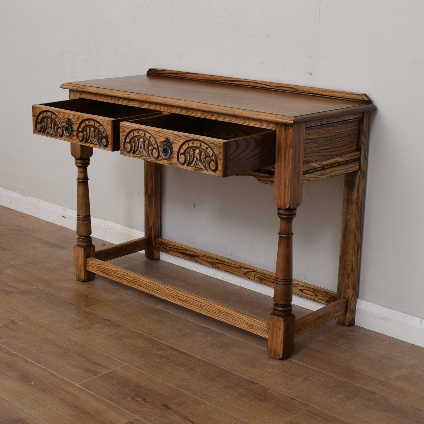 Old Charm Console Table