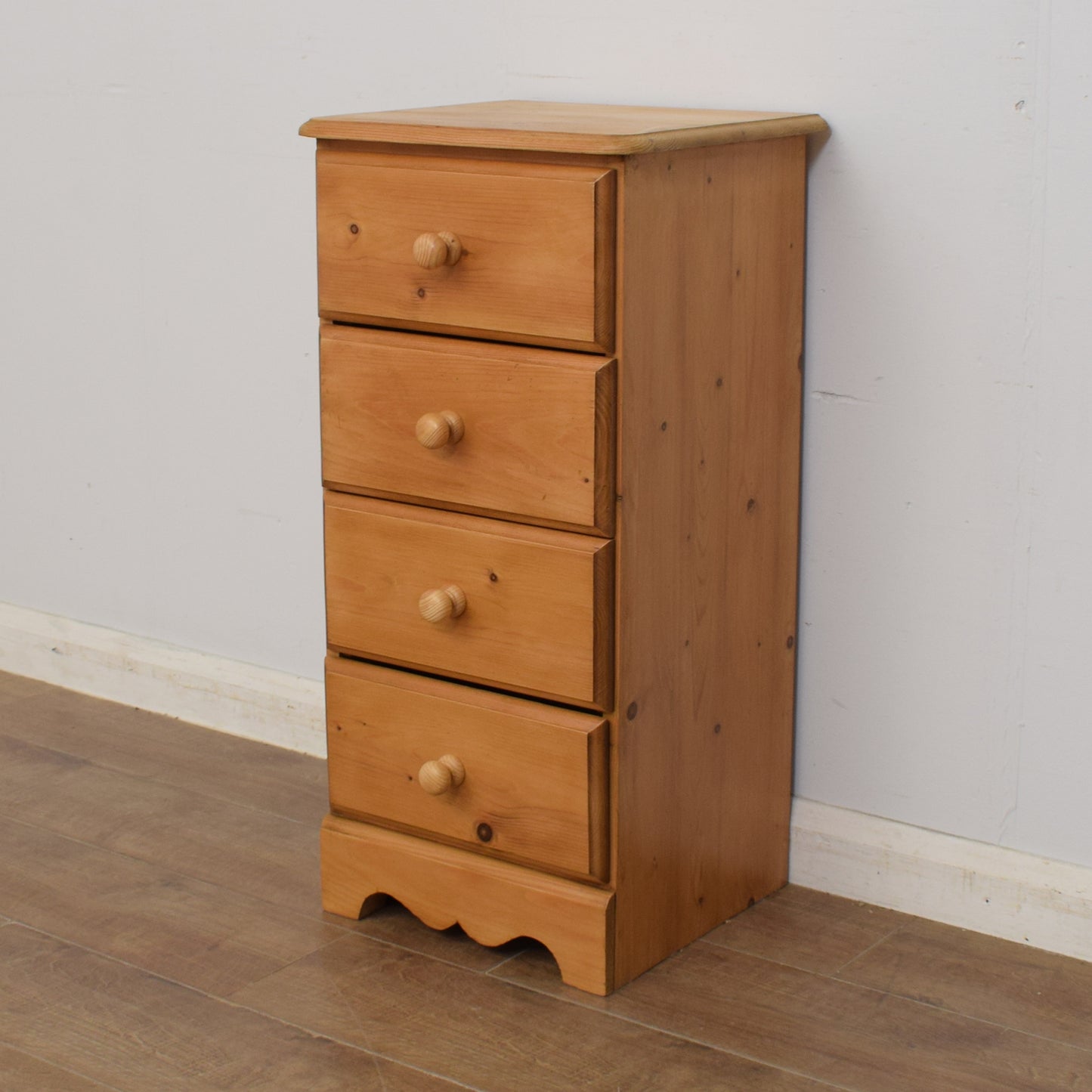 Tall Pine Bedside