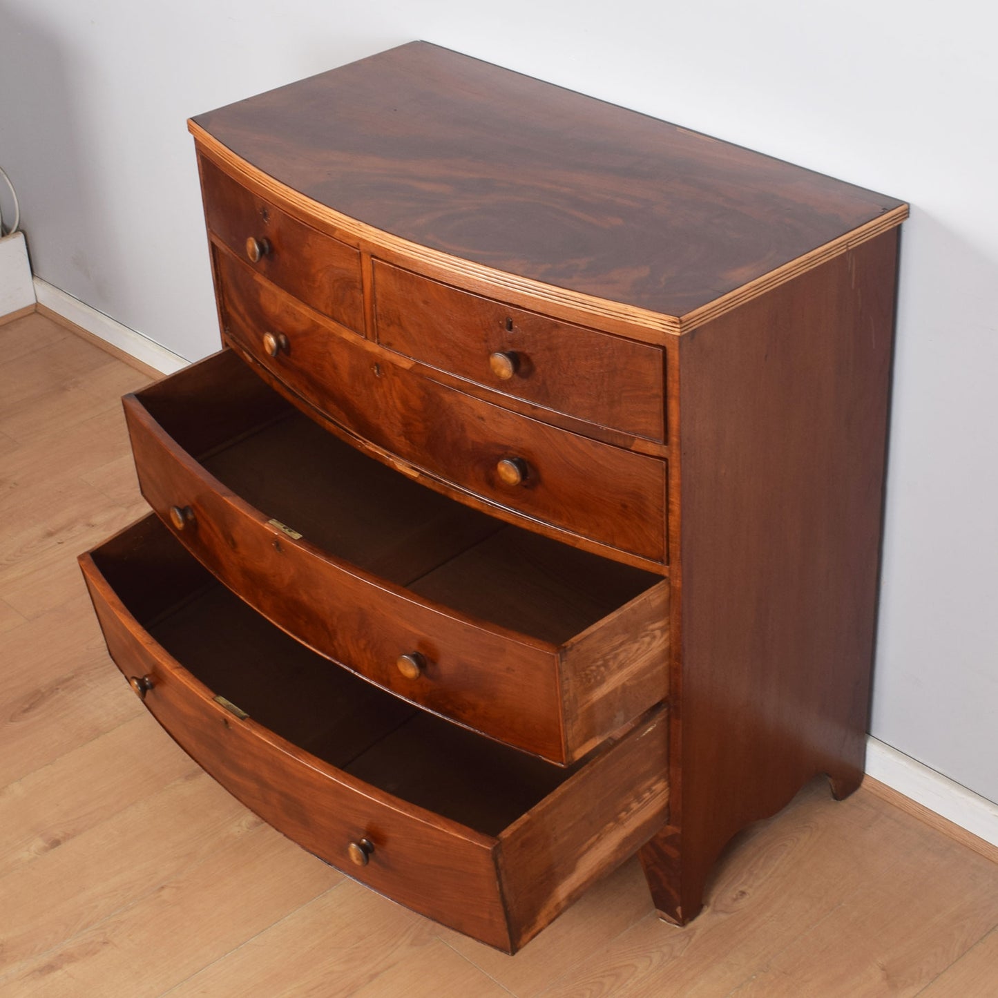 Bow-Fronted Mahogany Chest of Drawers