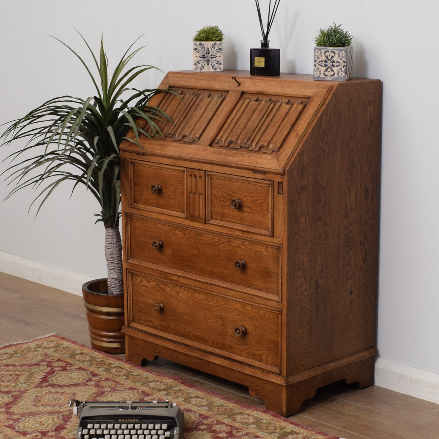 Oak Linenfold Bureau