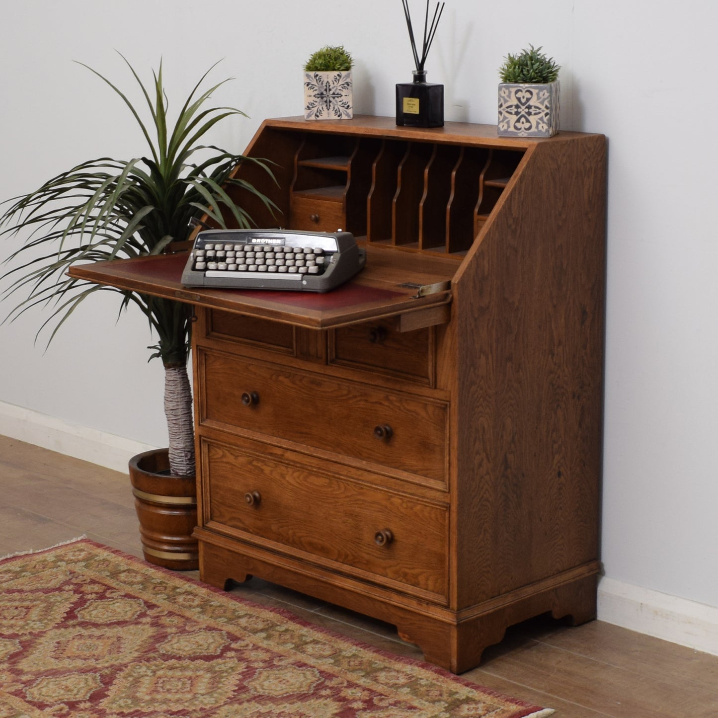 Oak Linenfold Bureau