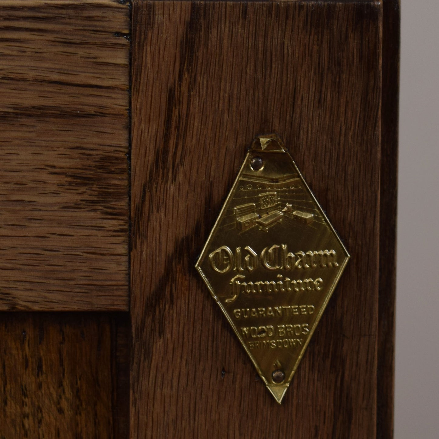 Old Charm Dresser