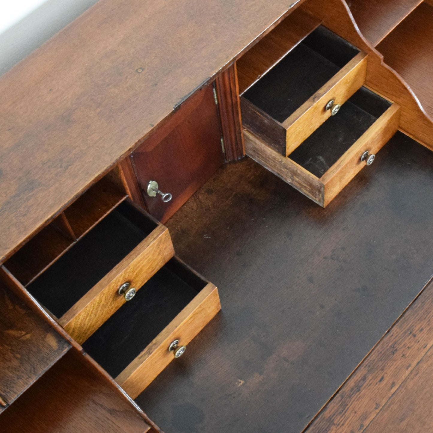 Rustic Oak Georgian Bureau