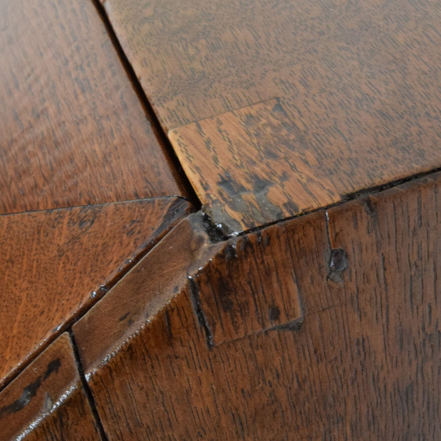 Rustic Oak Georgian Bureau