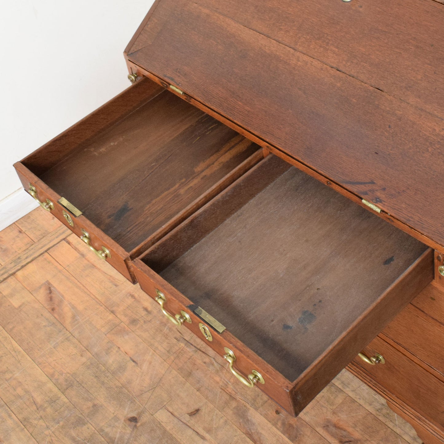 Rustic Oak Georgian Bureau