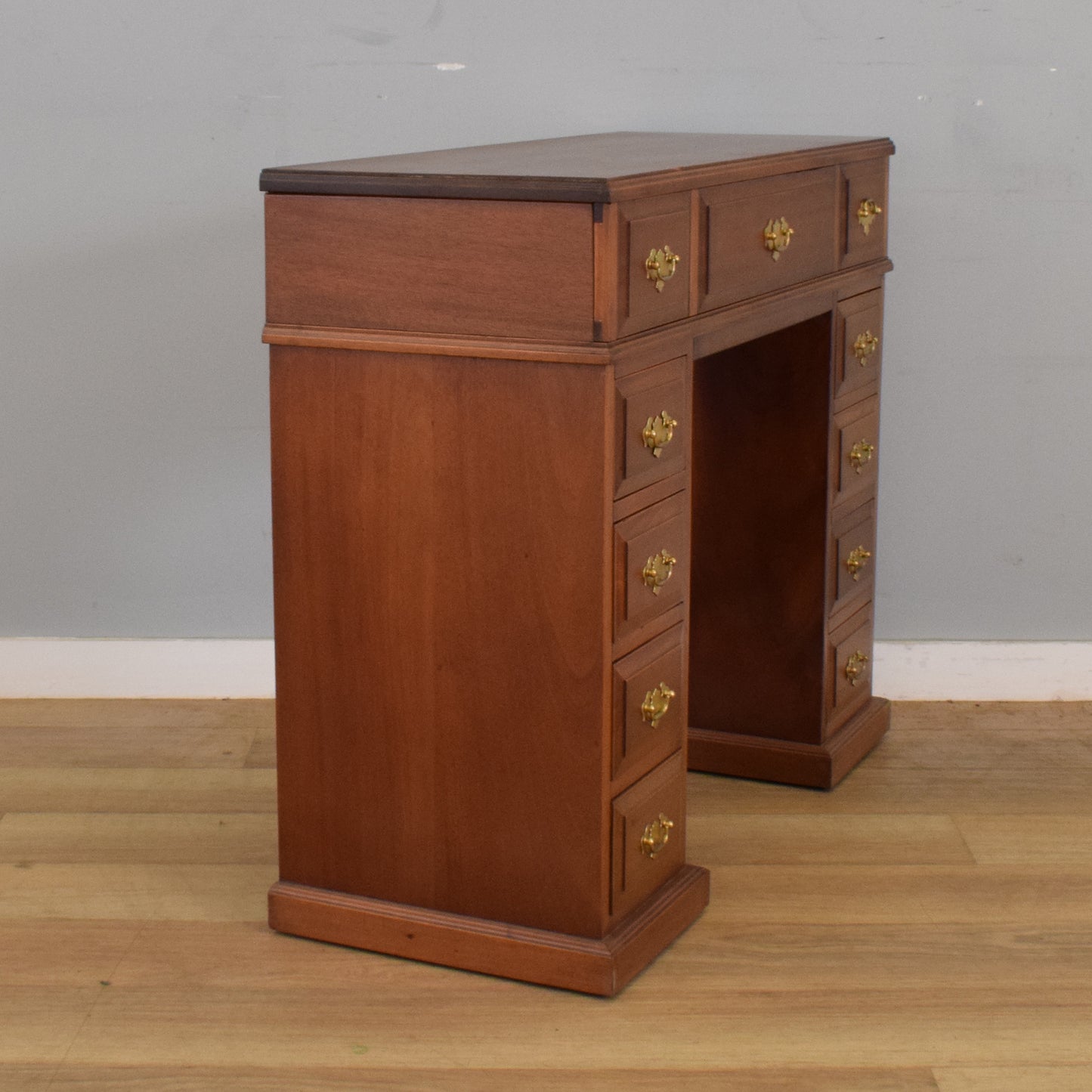 Mahogany Music Desk
