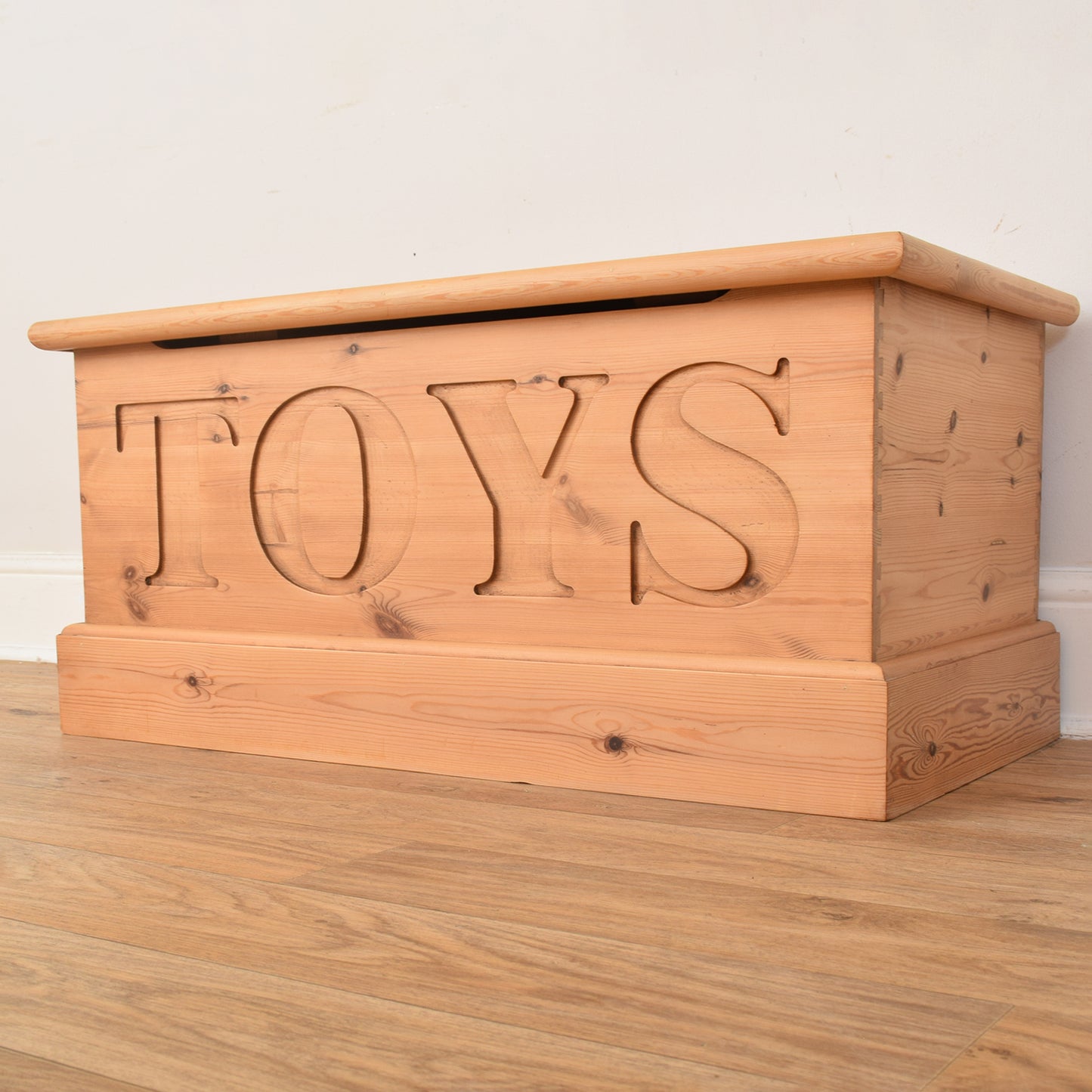 Pine Blanket Box
