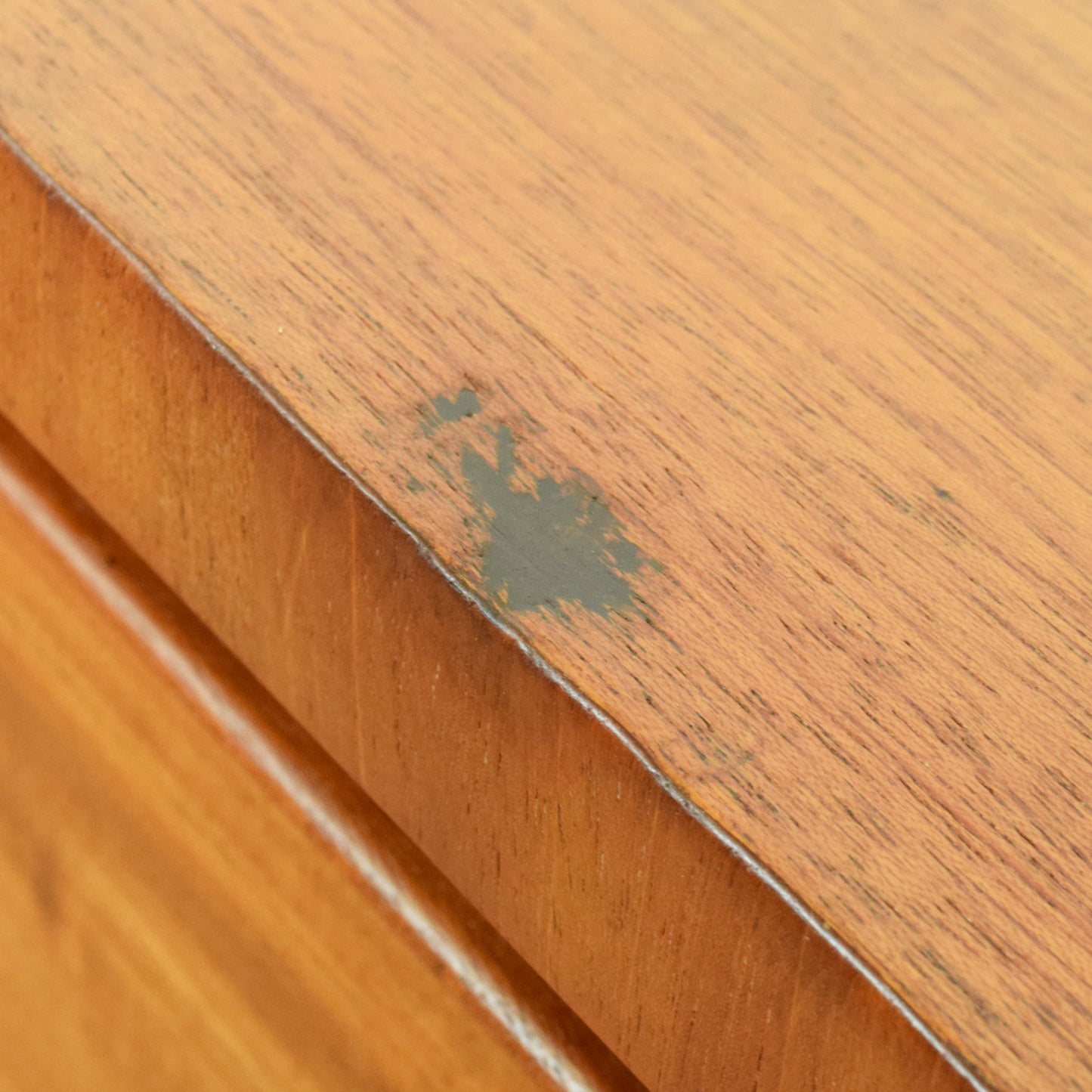 Rustic Mahogany Chest of Drawers