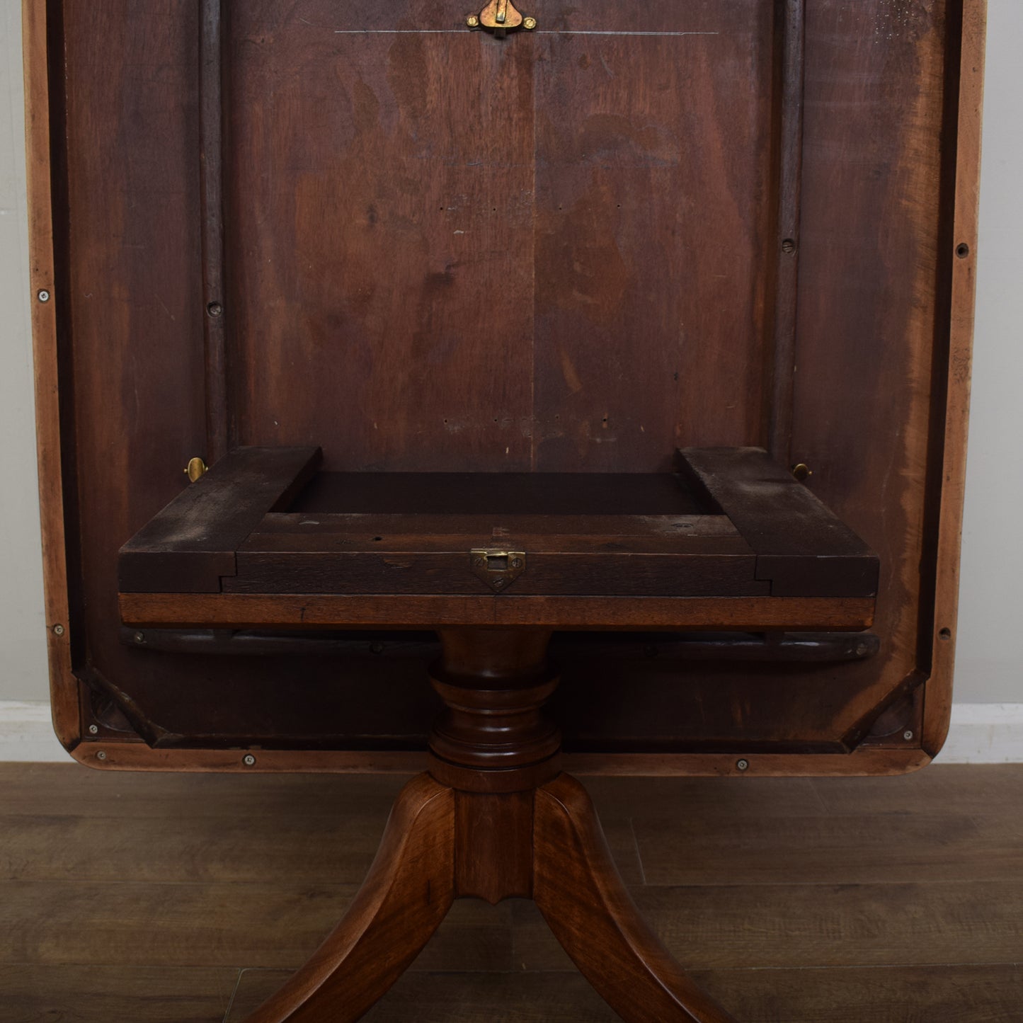 Victorian Tilt Top Coffee Table