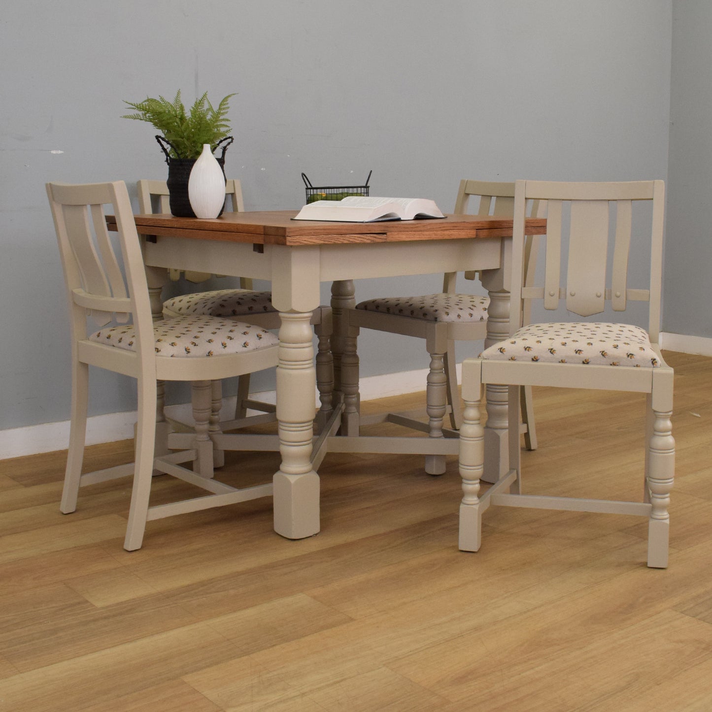 Painted Draw-Leaf Table and Four Chairs