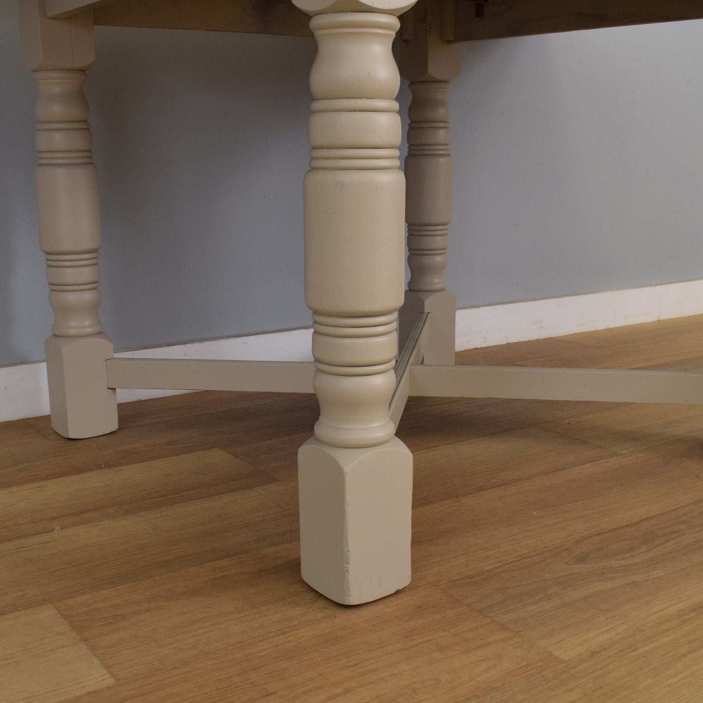 Painted Draw-Leaf Table and Four Chairs