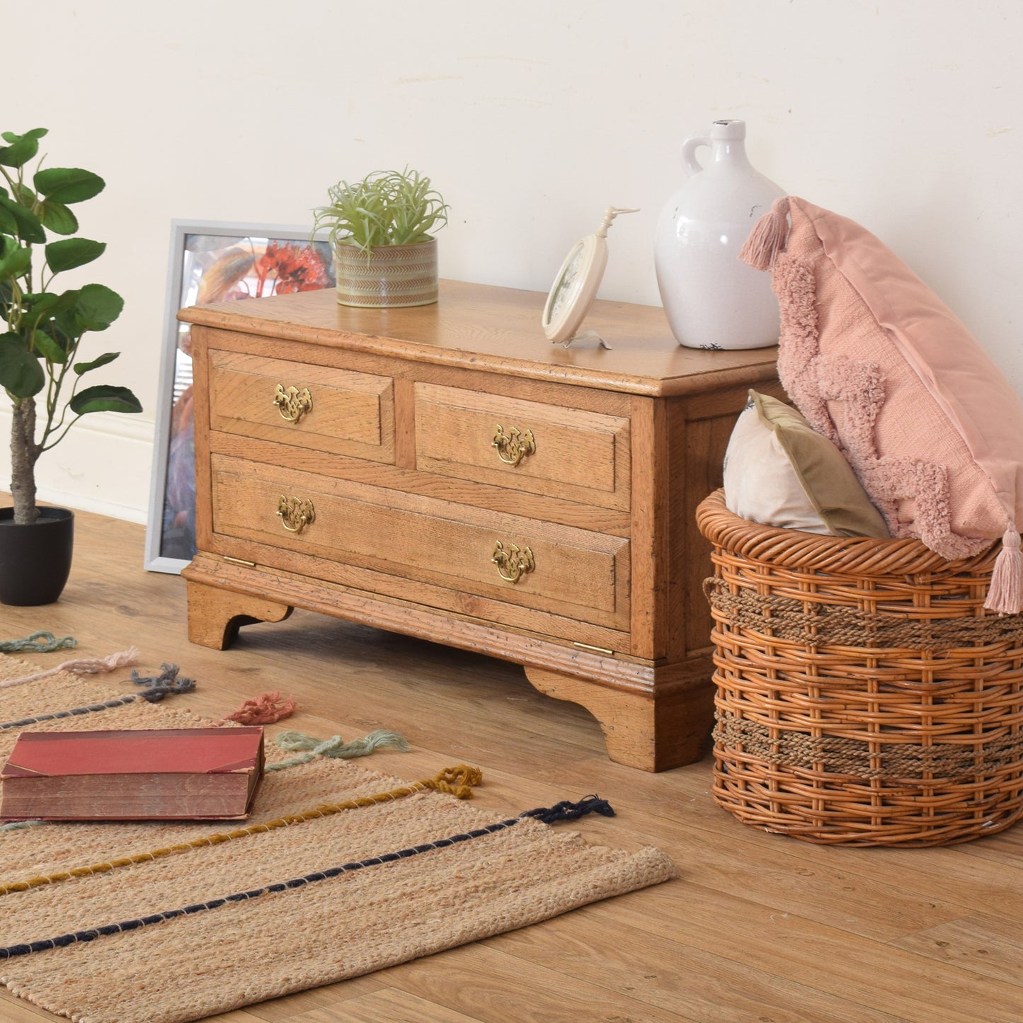 TV Cabinet