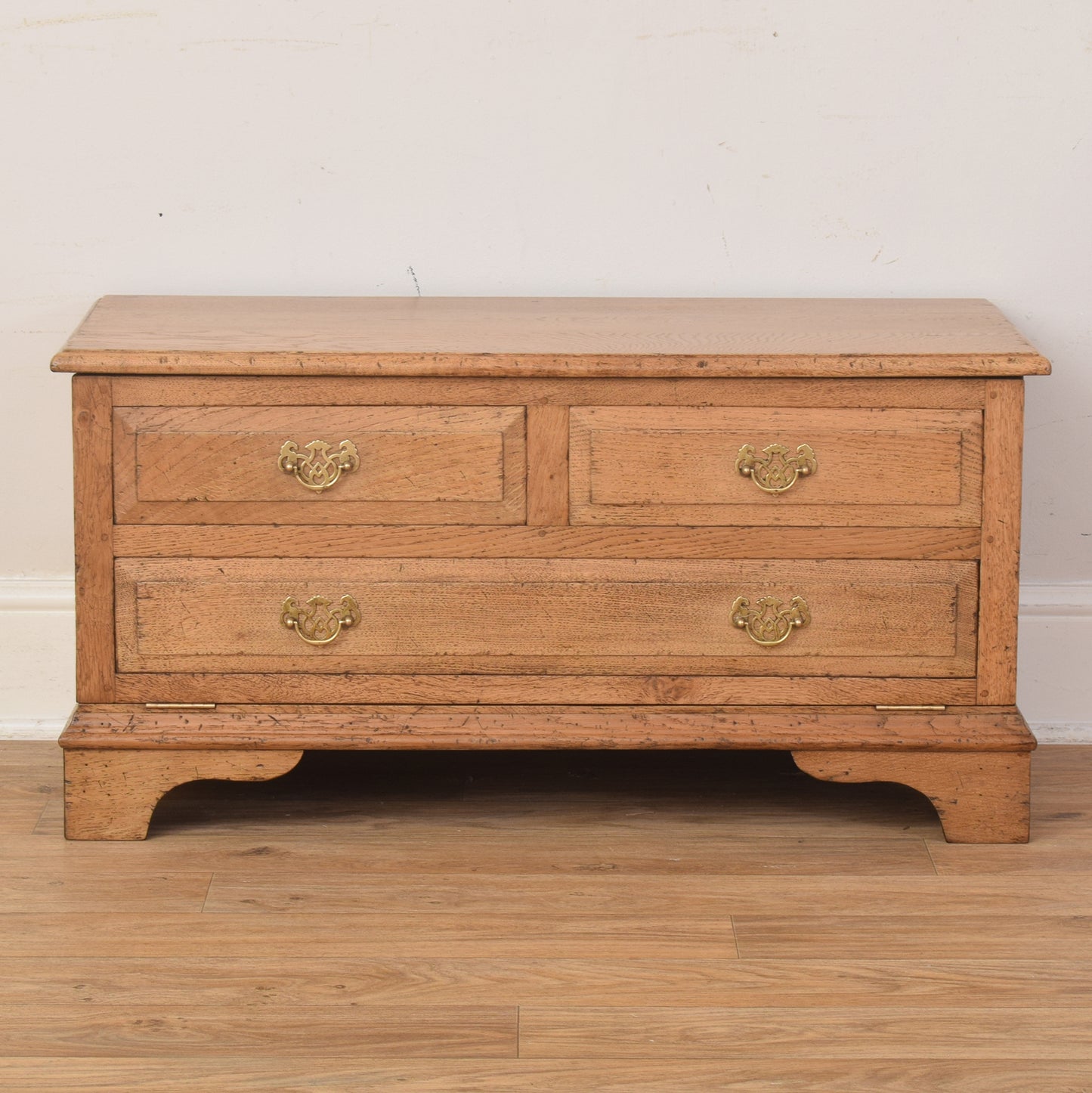 TV Cabinet