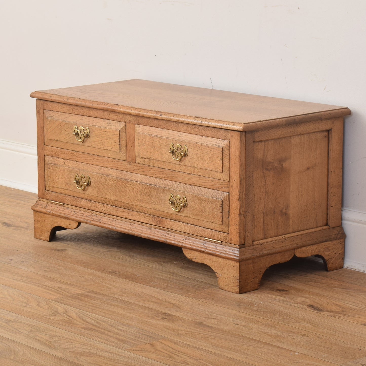 TV Cabinet
