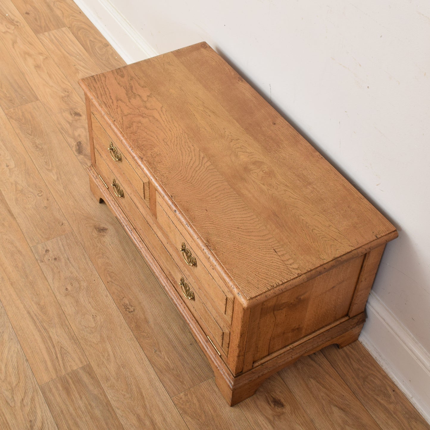 TV Cabinet