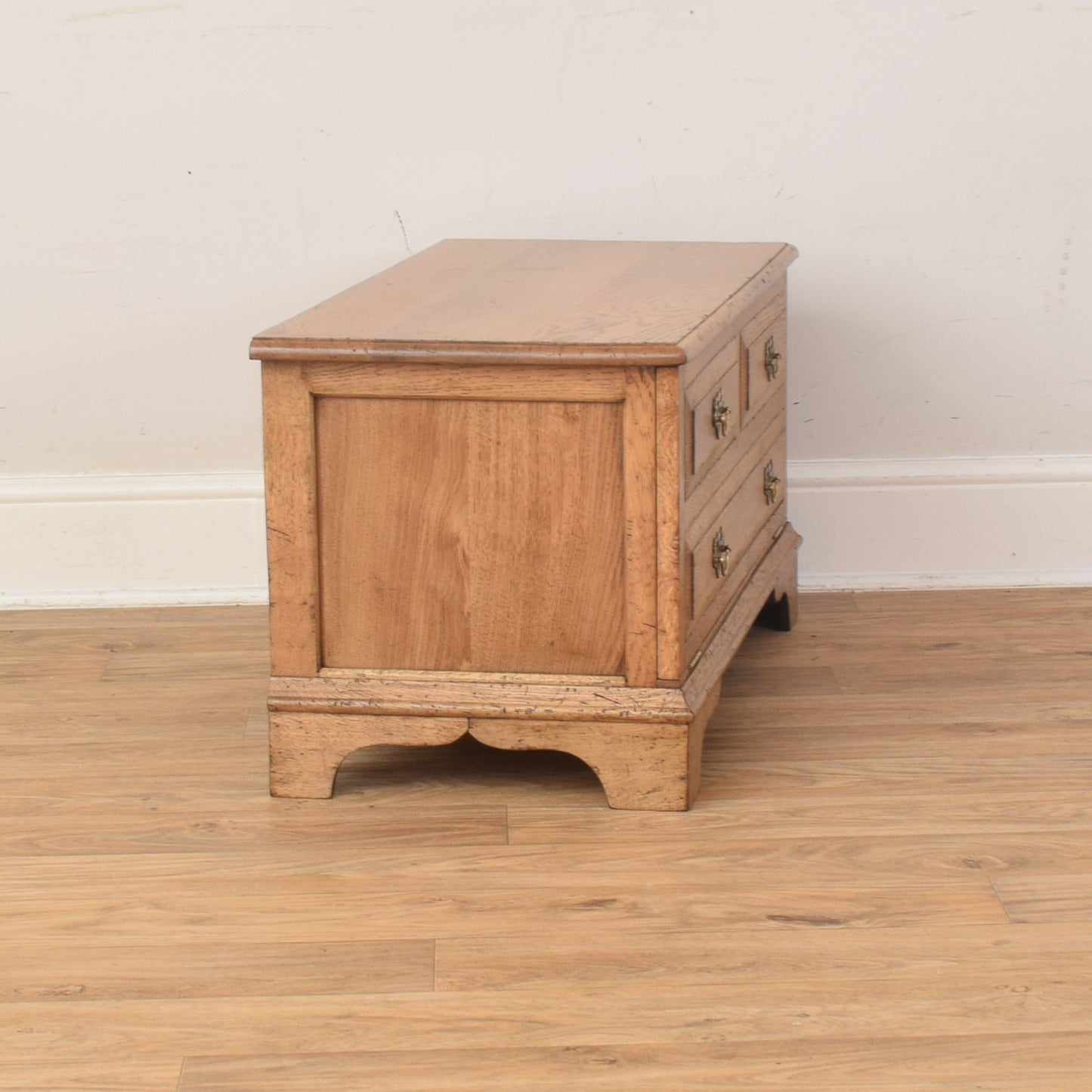 TV Cabinet