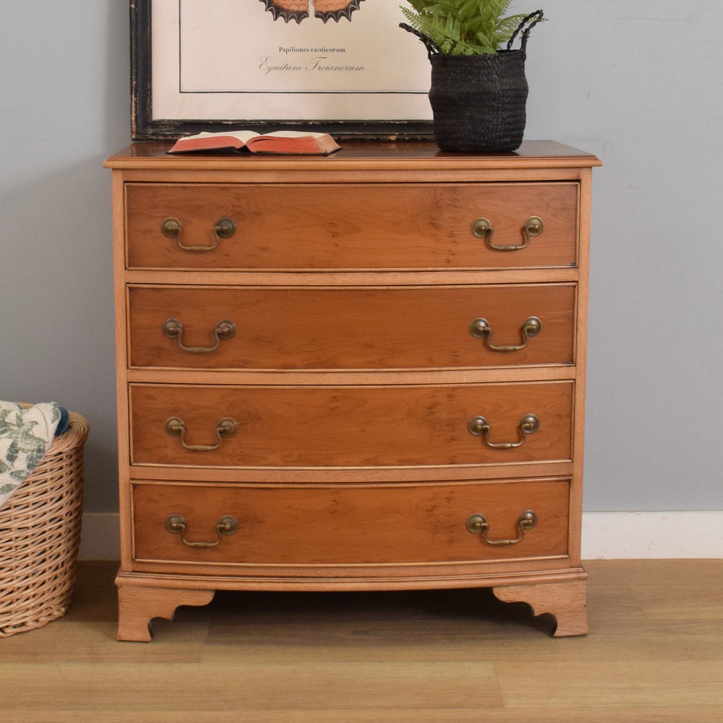 Mahogany Veneer Chest of Drawers