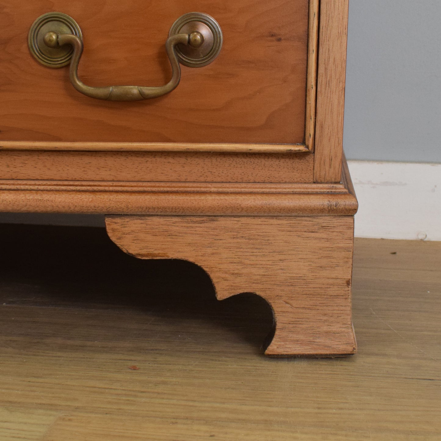 Mahogany Veneer Chest of Drawers
