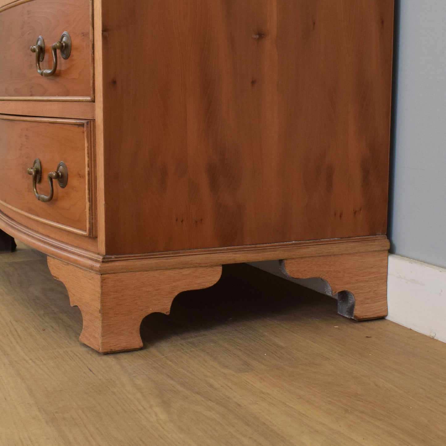 Mahogany Veneer Chest of Drawers