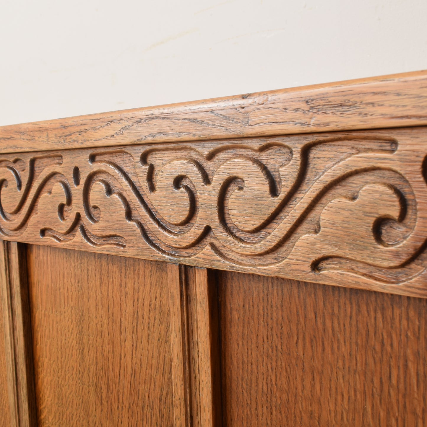 Oak Mule Chest