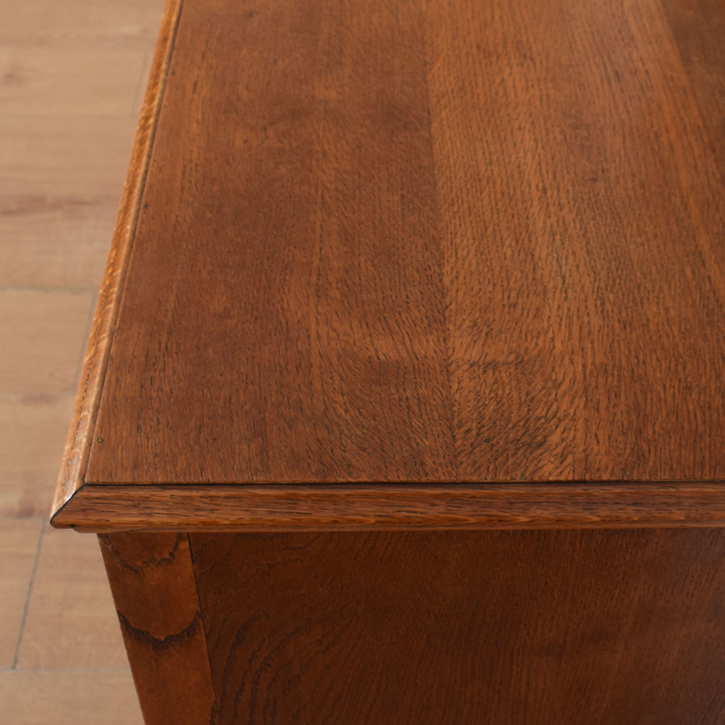 Crown Oak Dressing Table