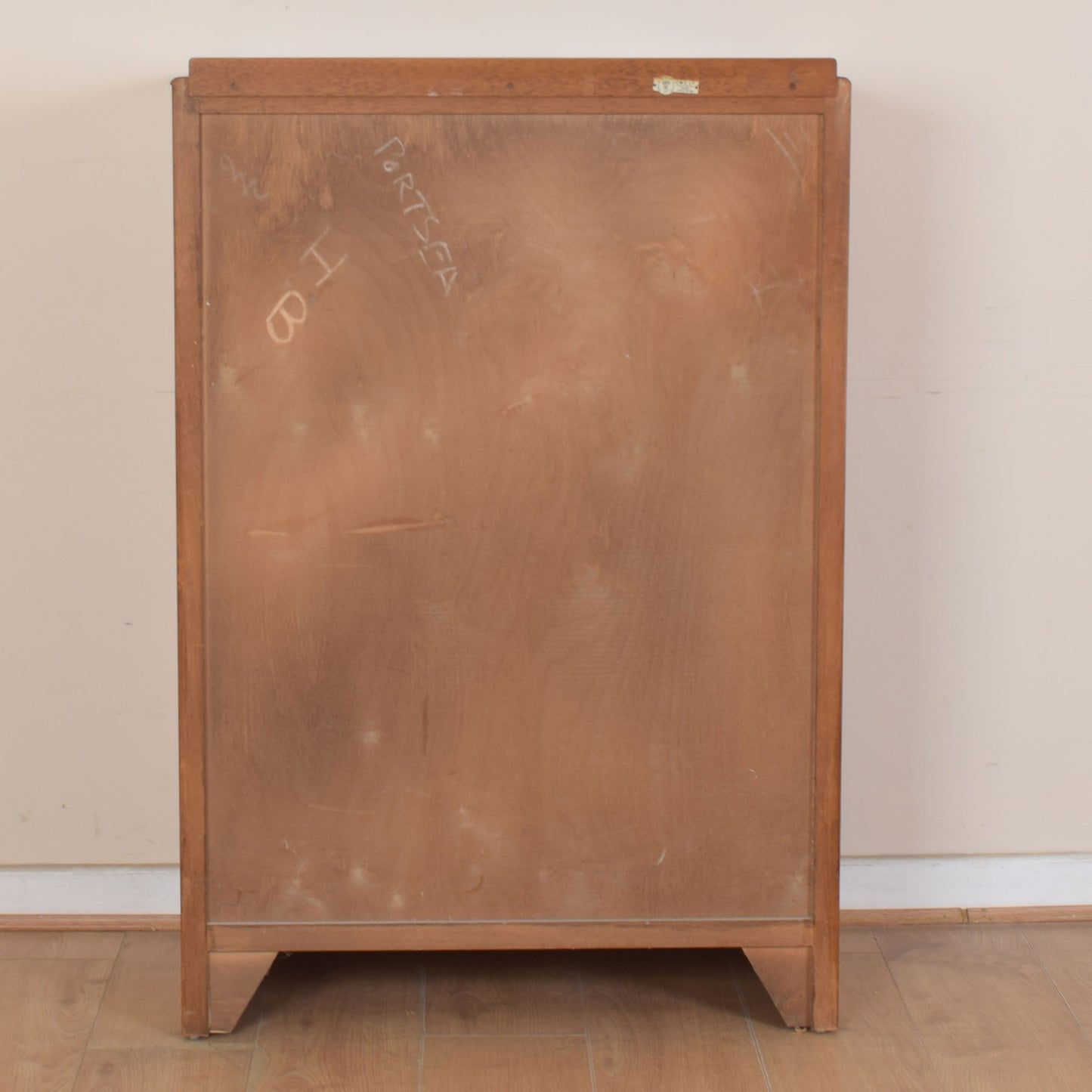 Oak Veneer Chest Of Drawers.