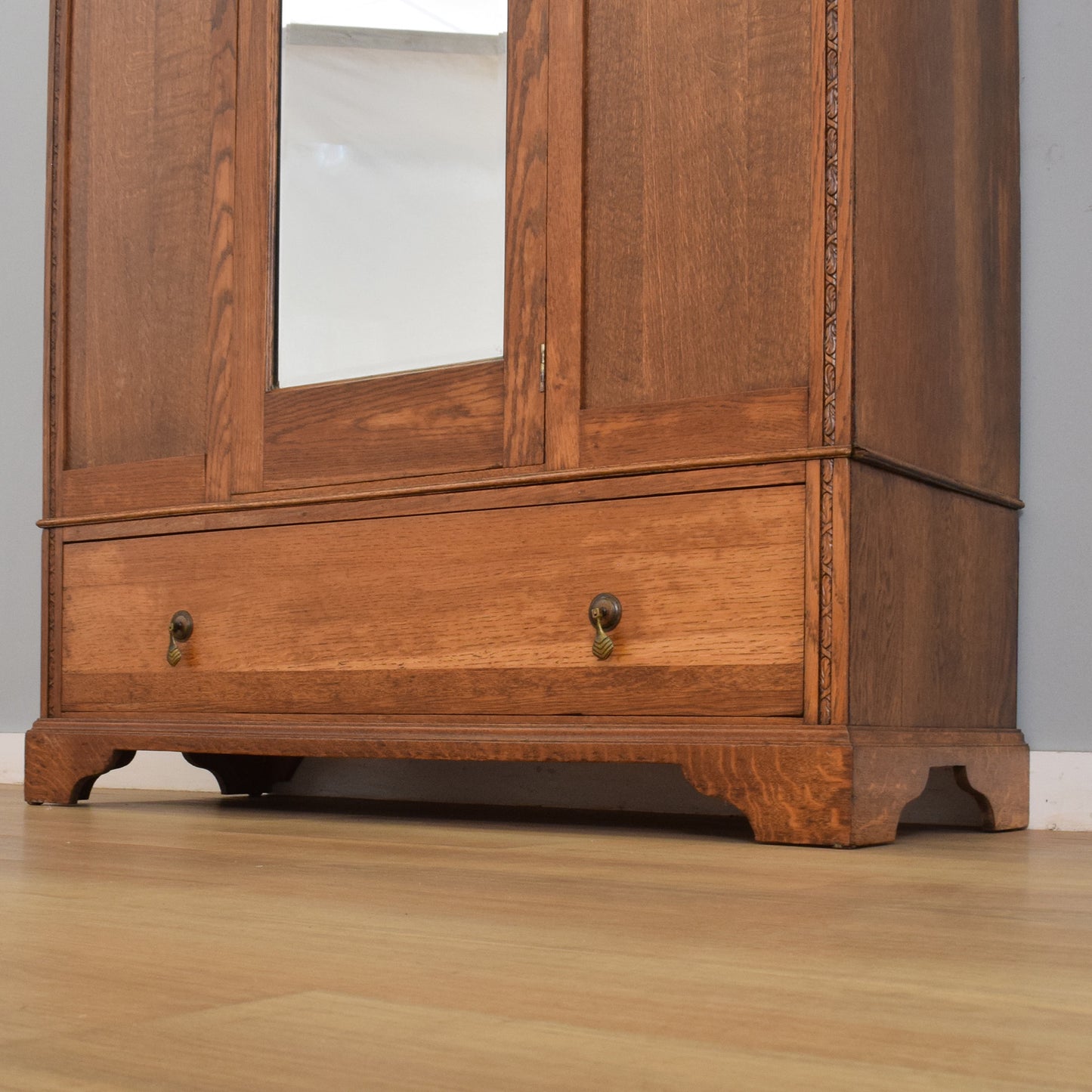 Oak Mirrored Hallrobe