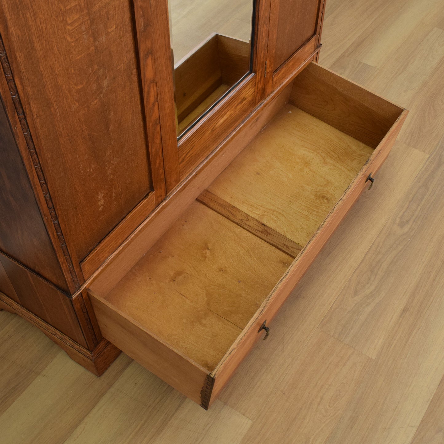 Oak Mirrored Hallrobe