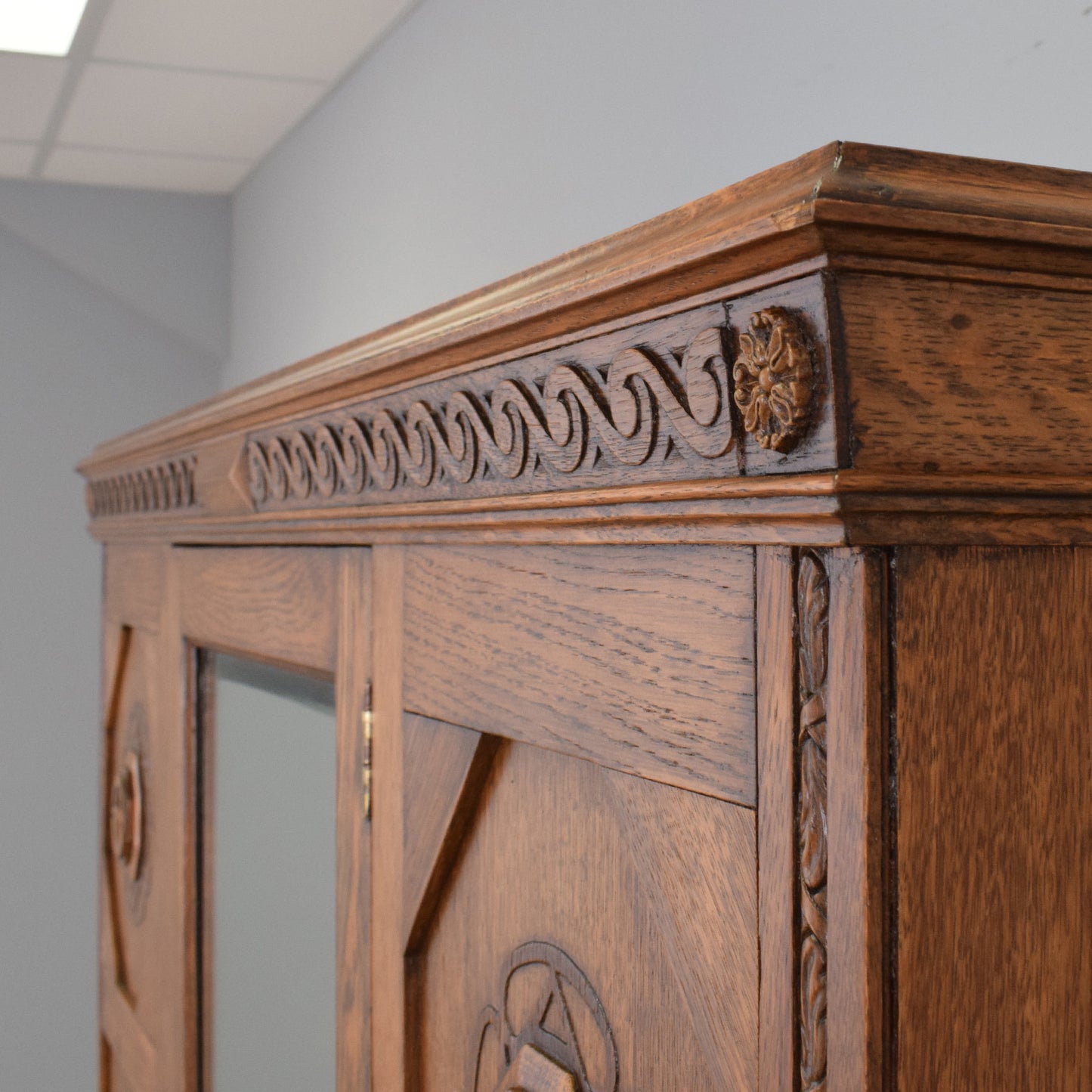 Oak Mirrored Hallrobe