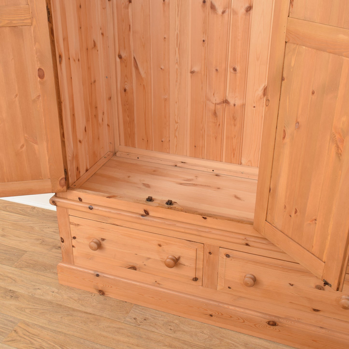 Pine Three Door Wardrobe