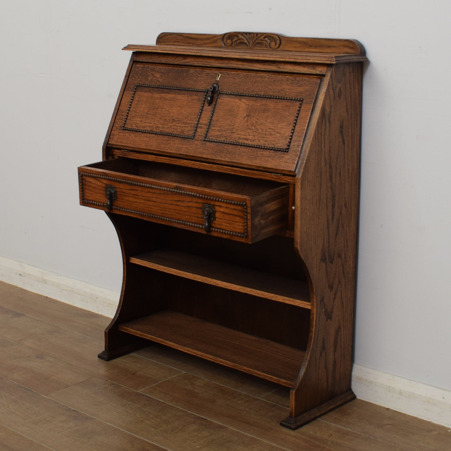 Oak Students Bureau