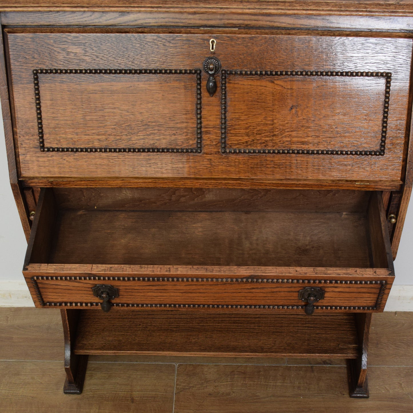 Oak Students Bureau