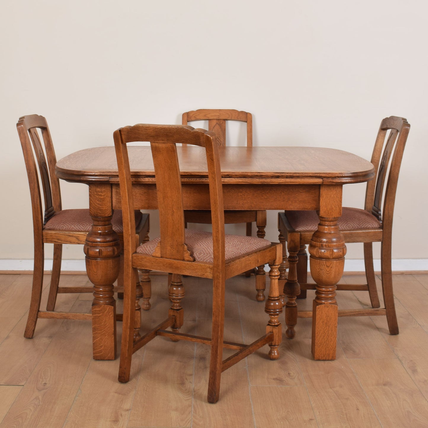 Oak Extending Dining Table with Four Chairs