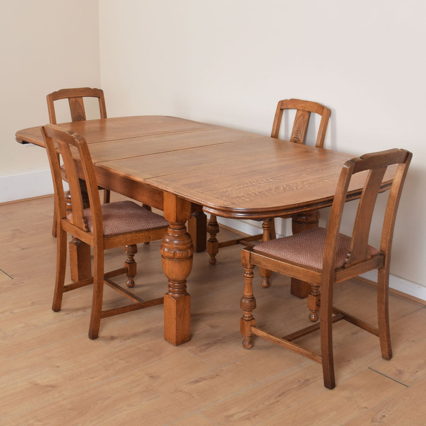 Oak Extending Dining Table with Four Chairs