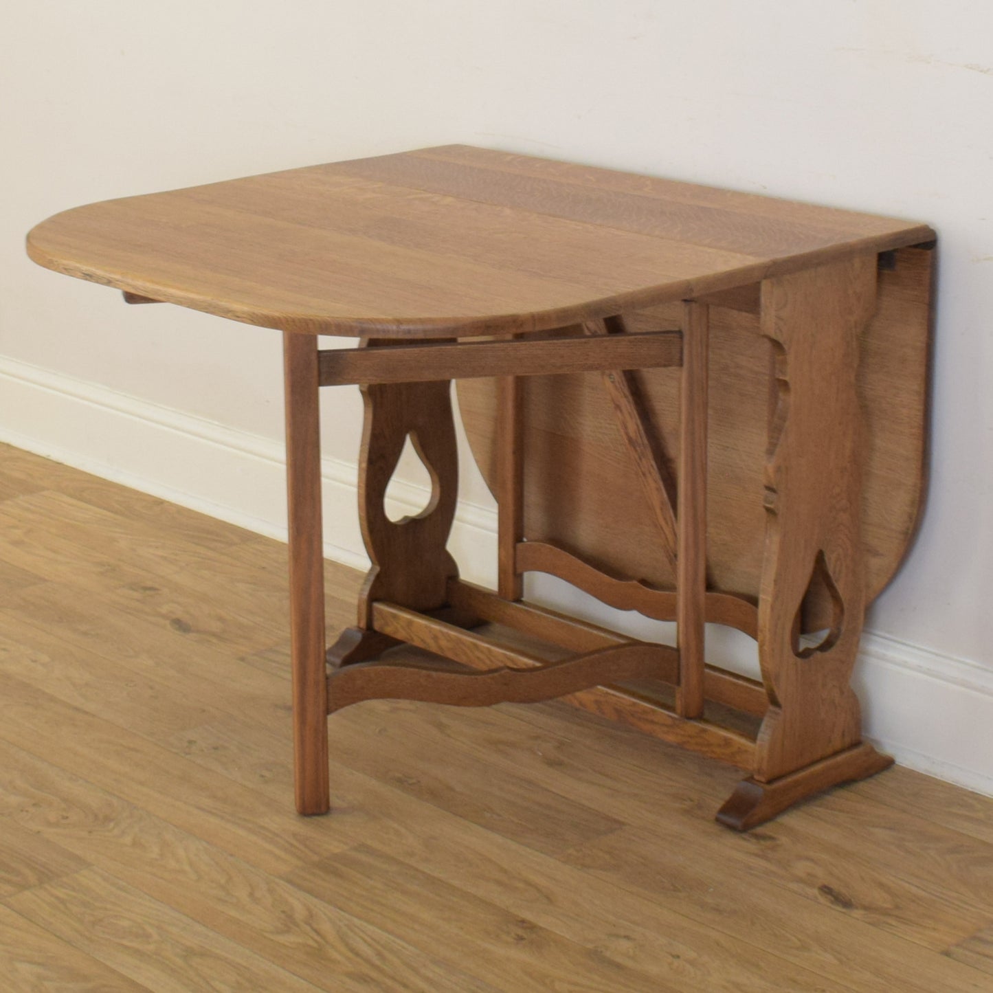 Drop Leaf Table And Four Chairs