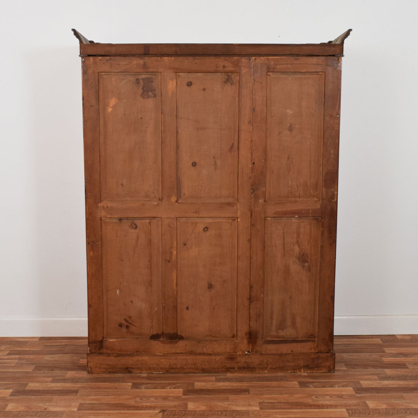 Mahogany Compactum