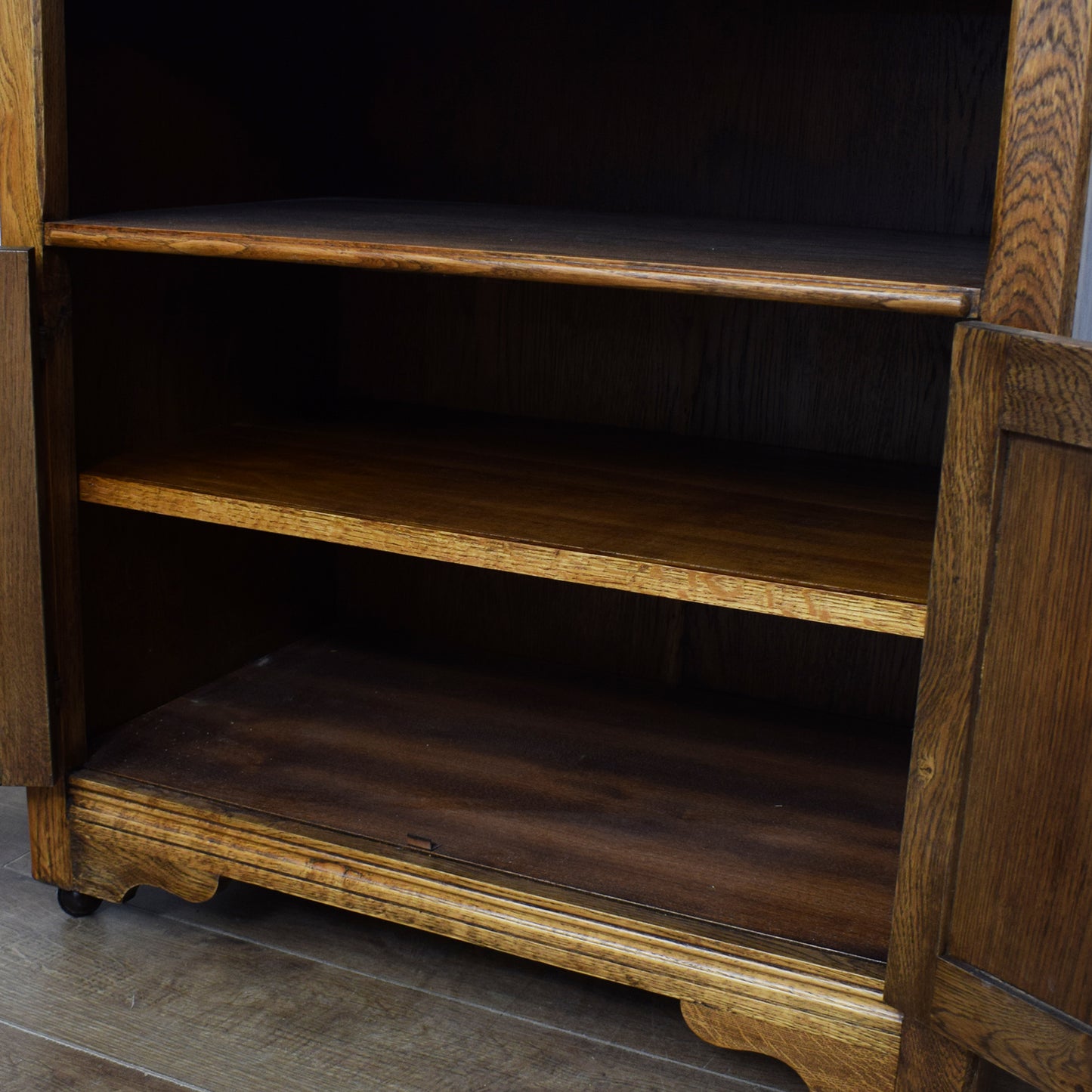 Oak Linenfold Multimedia Cabinet