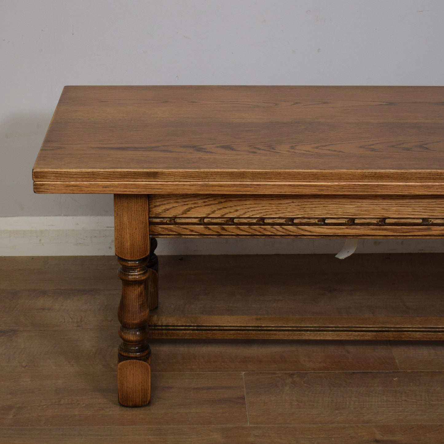 Extendable Oak Coffee Table