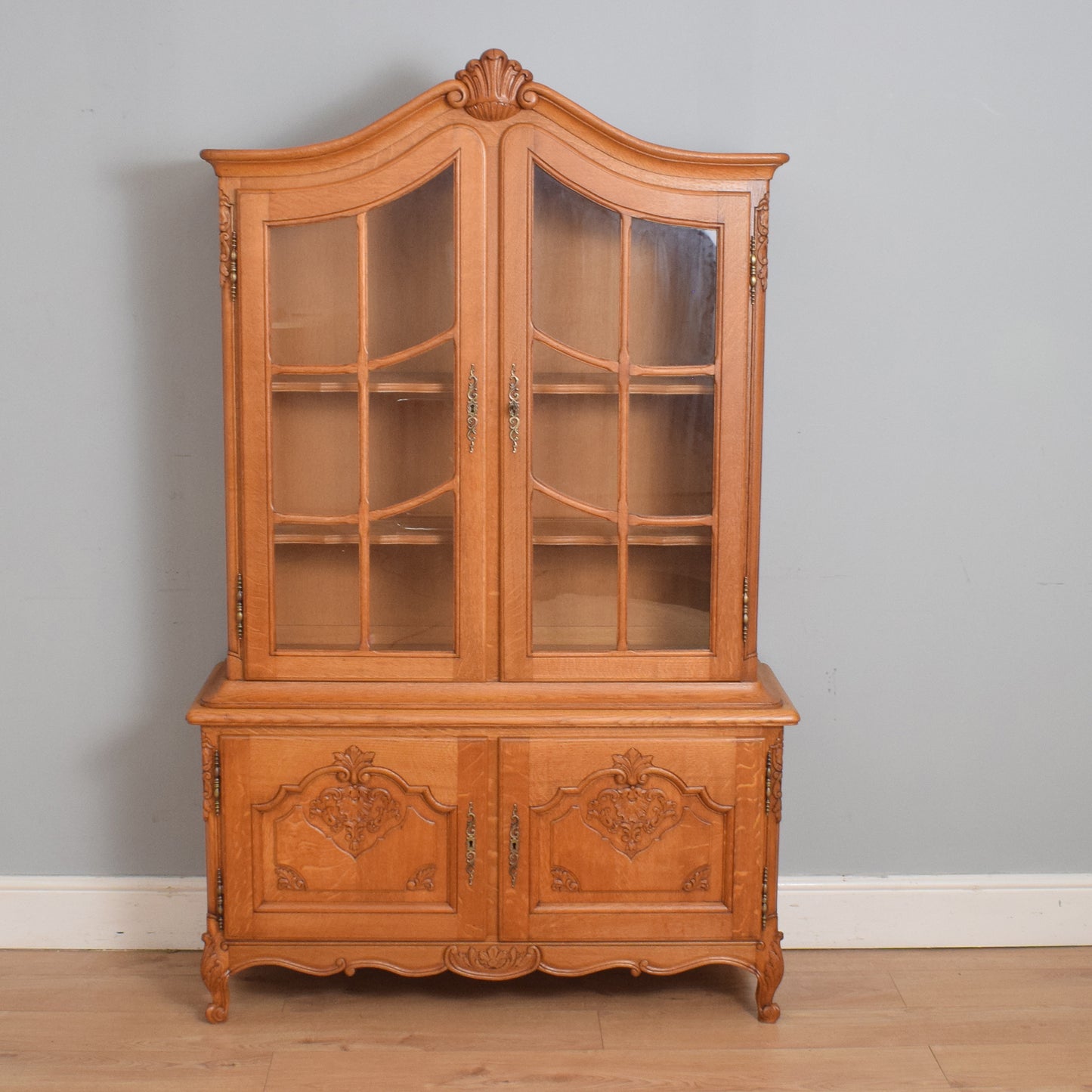 Traditional Oak French Vitrine