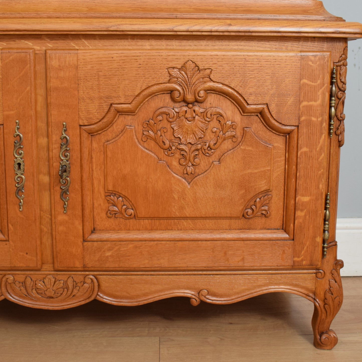 Traditional Oak French Vitrine