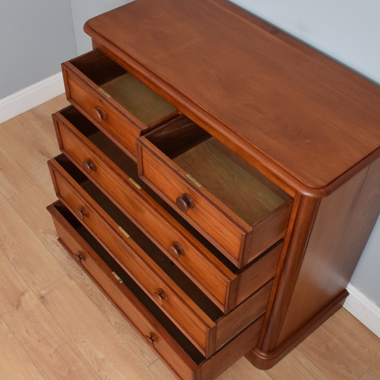 Large Traditional Chest of Drawers
