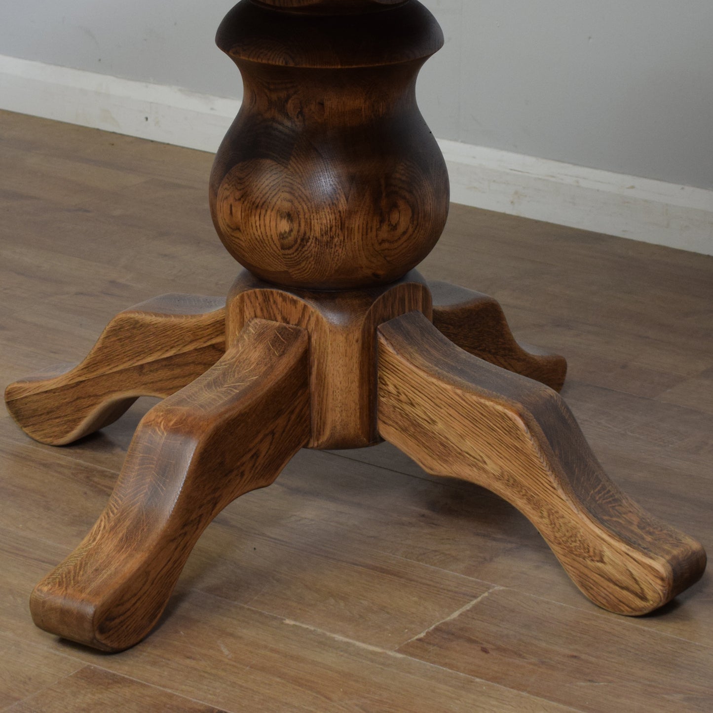 Solid Oak Pedestal Table And Four Chairs